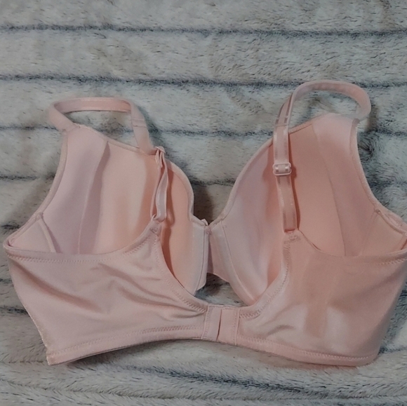 Nwot Breezies Pink Bra Size 34C - Picture 2 of 4